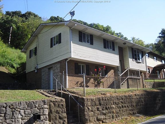 2nd image of 1830 Chandler Dr