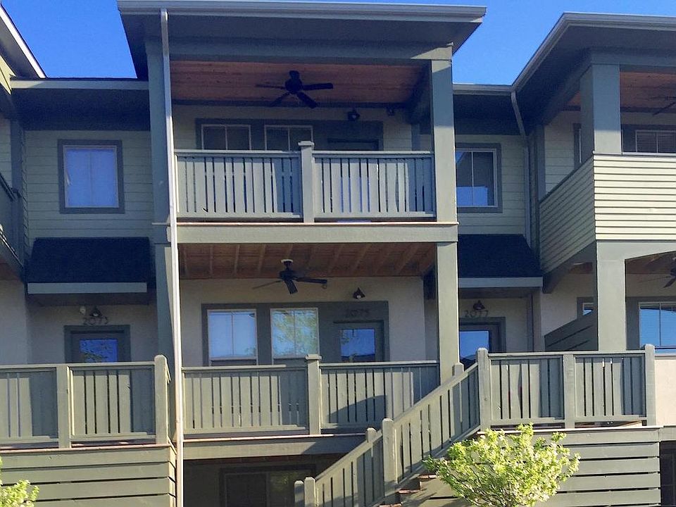 1st image of 2075 Celadon Dr NE