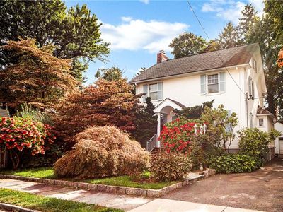 10 Hobart Street, Bronxville, NY, 10708