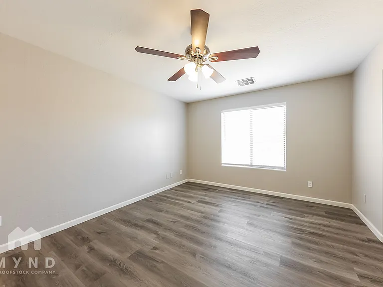 16812 W Marshall Ln — Photo 13