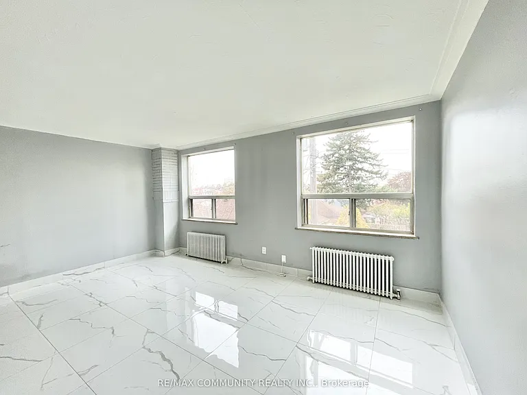 2624 Eglinton Ave E #2 — Photo 4