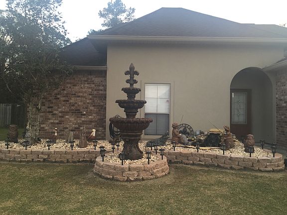 2nd image of 43051 Sycamore Bend Ave