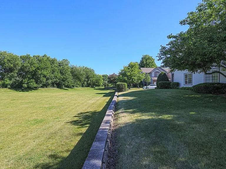 983 Parkhill Cir #983 — Photo 25