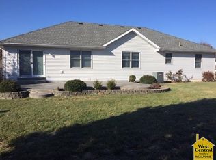 1706 S Washington St, Clinton, MO 64735