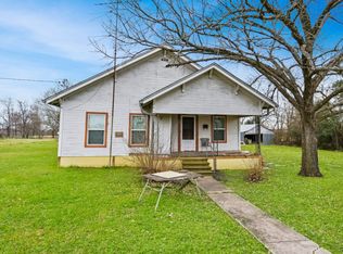 307 Thomas St, Rogers, TX 76569