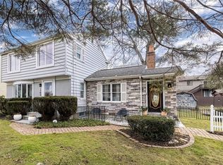 1143 E Grandview Blvd, Erie, PA