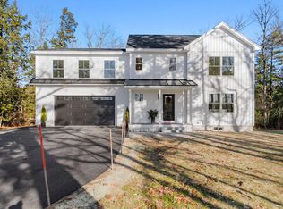 39 Whitney Rd, Cumberland, ME 04021