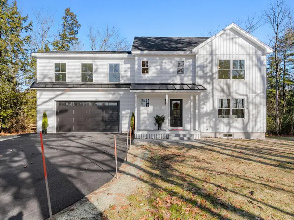 39 Whitney Road, Cumberland, ME 04021