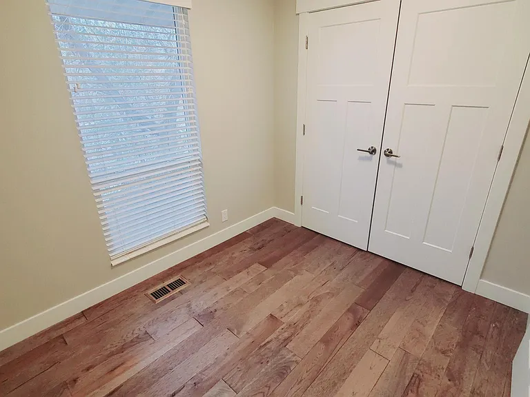 3912 S Nora Cir — Photo 8