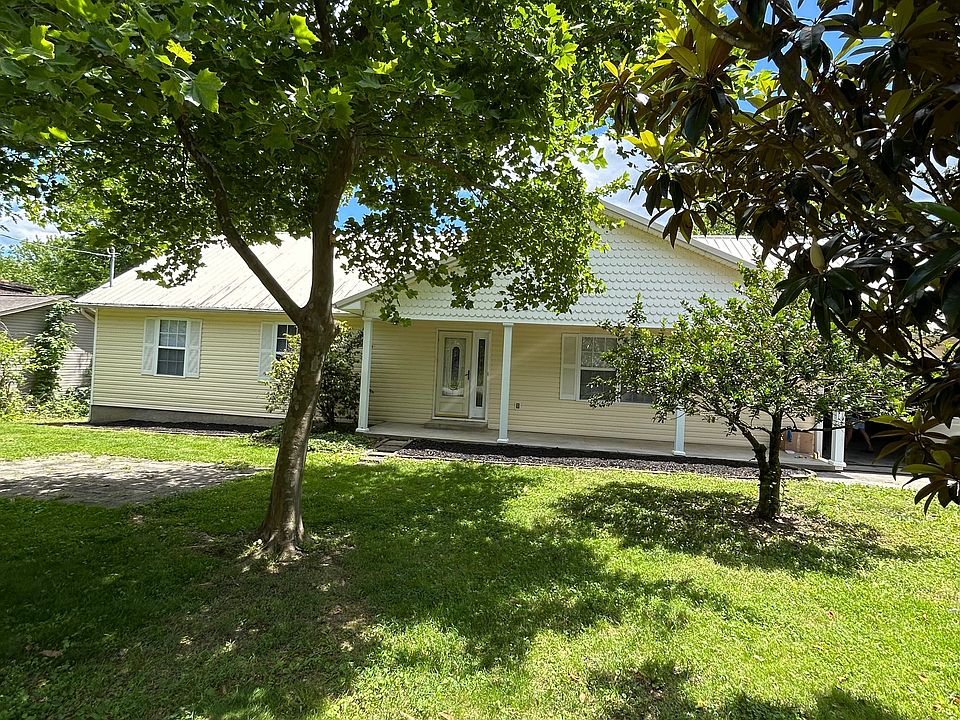 1st image of 921 Houston Dr