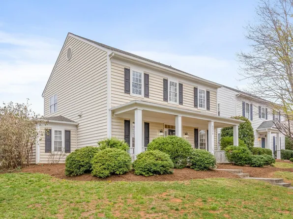 3329 Turnberry Cir, Charlottesville, VA 22911