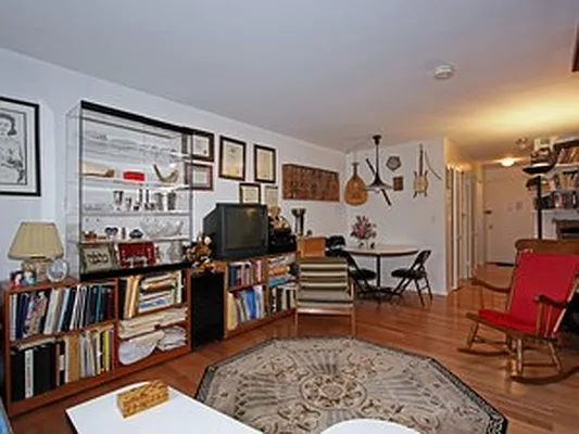 Sold by Citi Habitats | media 4
