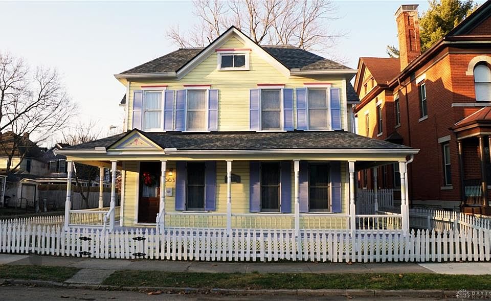 1st image of 303 Park Dr