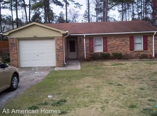 5880 Columbine Rd, Fayetteville, NC 28306