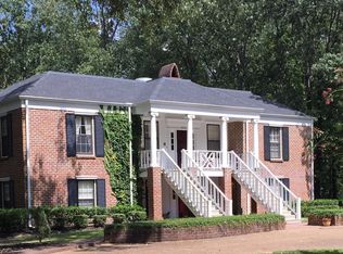 2496 Oak Park Dr, Tupelo, MS 38801