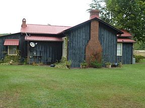 2nd image of 484 Douglas Dr