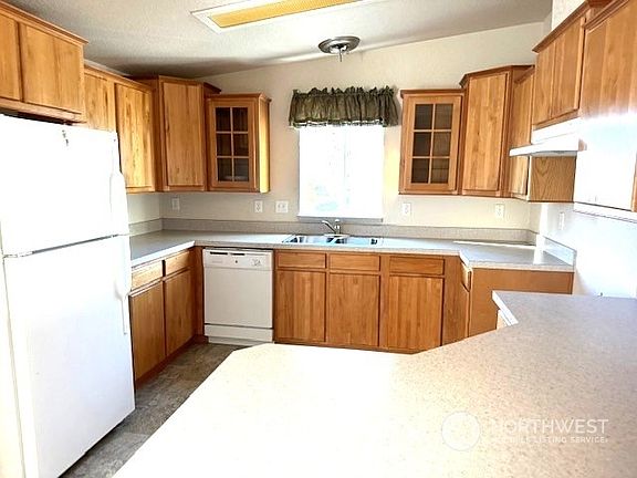 3rd image of 4515 176th Street SW #33
