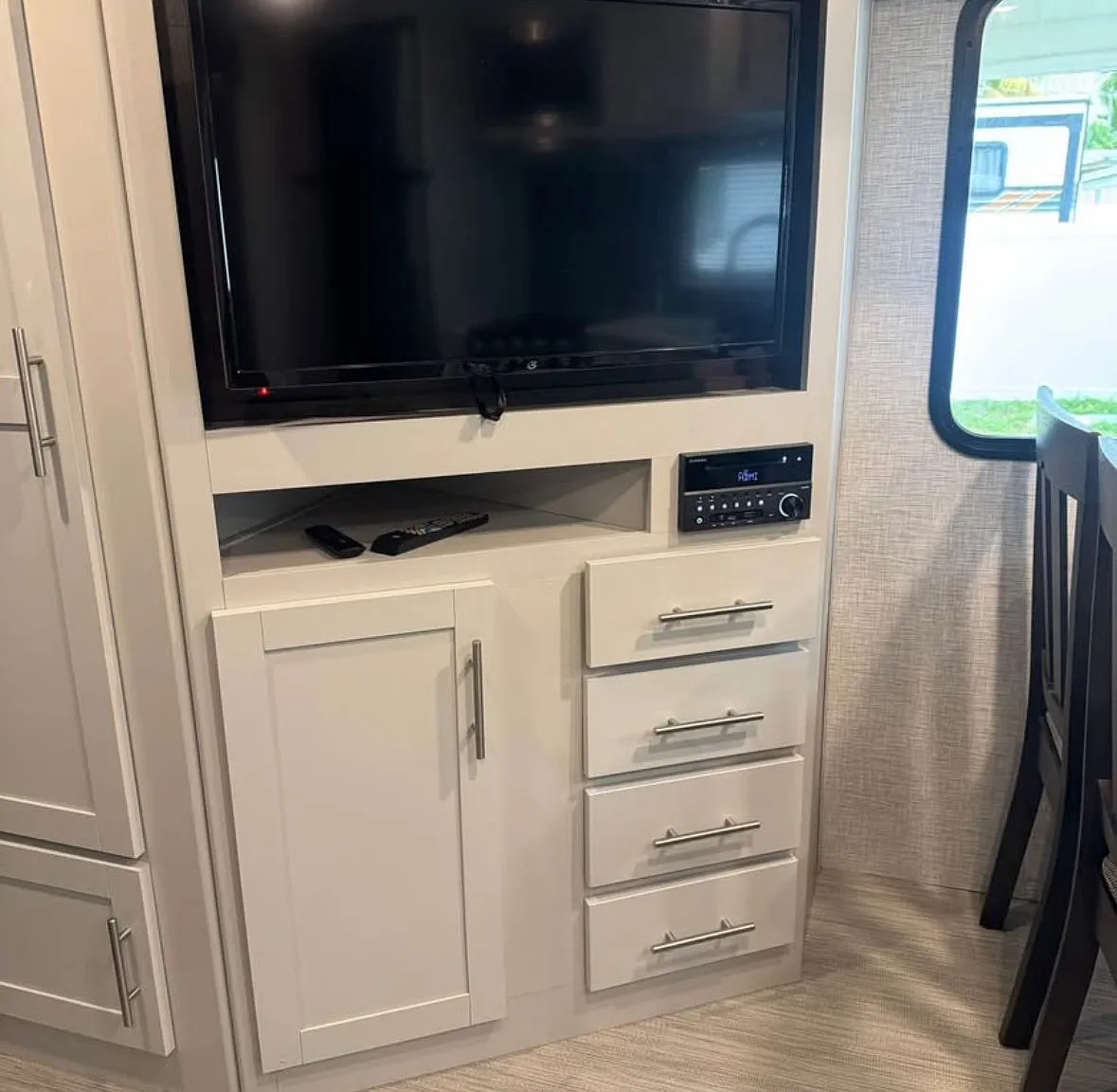 1 bed, 300 sqft, $1,200 — Photo 4