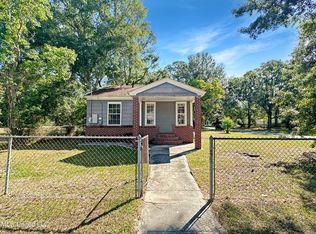 2202 8th St, Pascagoula, MS 39567