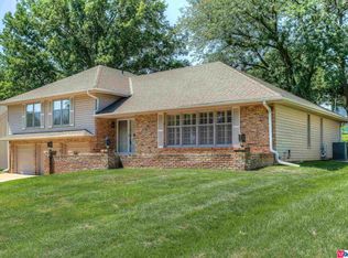 820 S 131st St, Omaha, NE 68154