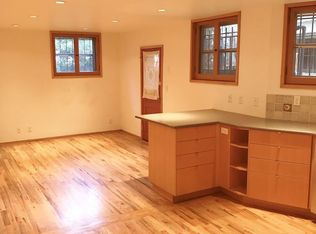 2058 NW Flanders St APT 1, Portland, OR 97209