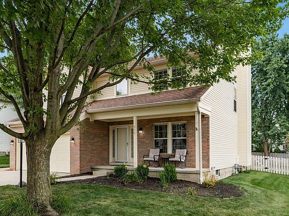 4th image of 615 Rambling Brook Dr