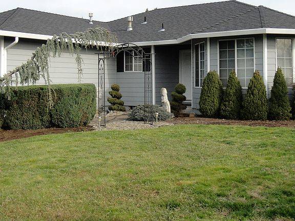 5th image of 5212 Winter Leaf Ct N