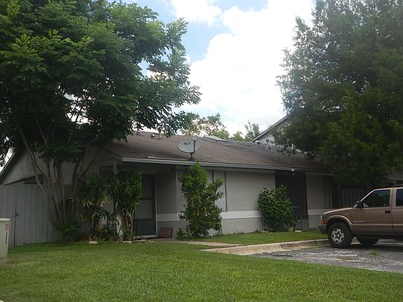3rd image of 1006 Dolphin Dr