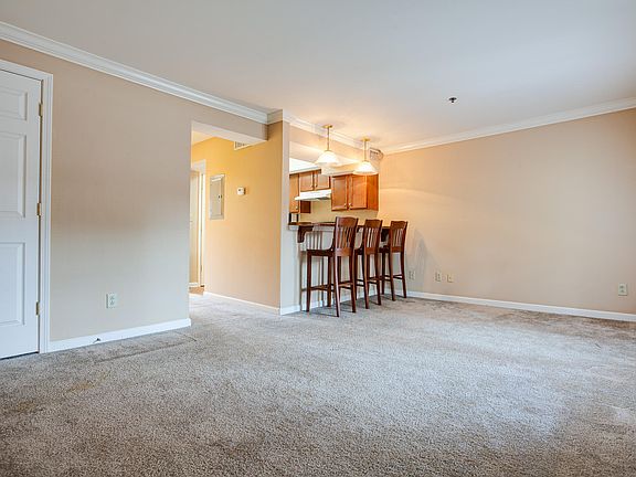 3rd image of 1004 Game Day Way APT 202