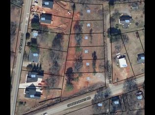 11 Campbell St, Duncan, SC 29334