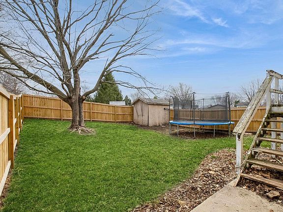 4th image of 413 Cynthia Dr
