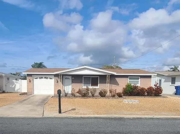 3905 Beechwood Dr, Holiday, FL 34691