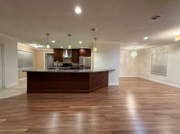 4155 Langley Ave, Pensacola, FL 32504