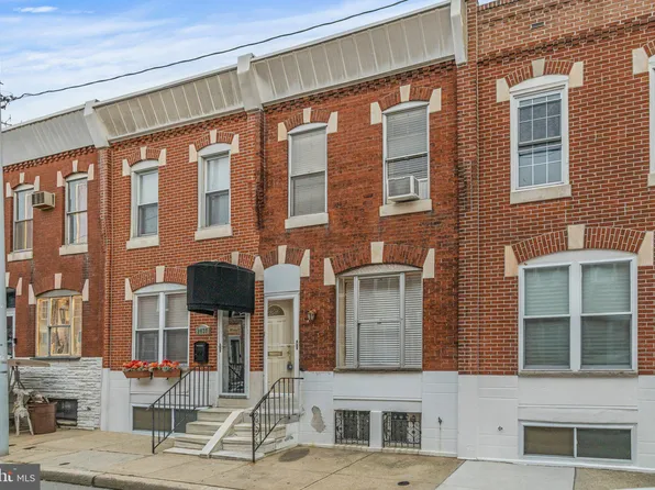 2439 S Iseminger St, Philadelphia, PA 19148