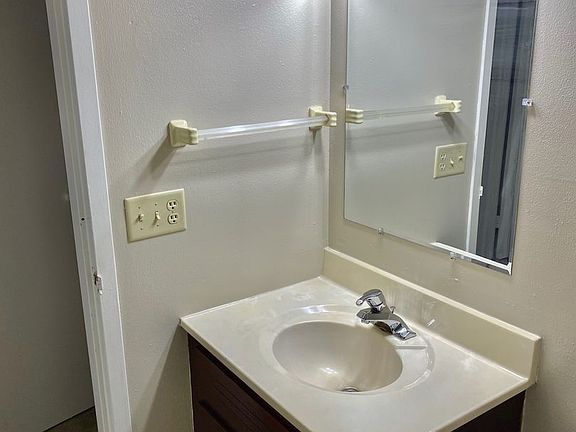 5th image of N84W15467 Menomonee Ave APT 7