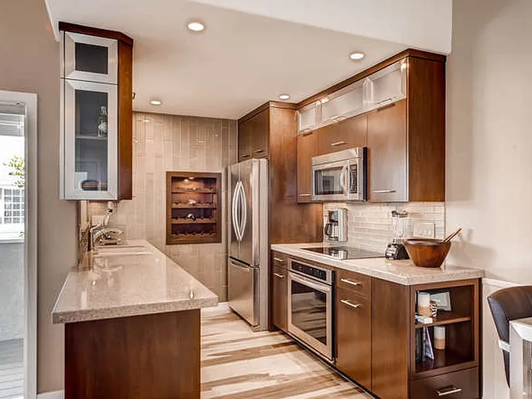 400 N Myers St N #24 — Photo 12