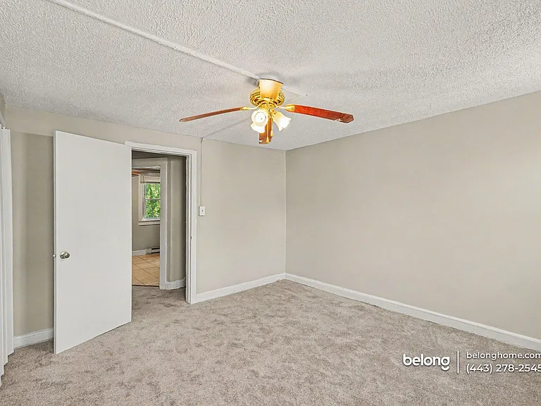 1111 W Lombard St — Photo 24