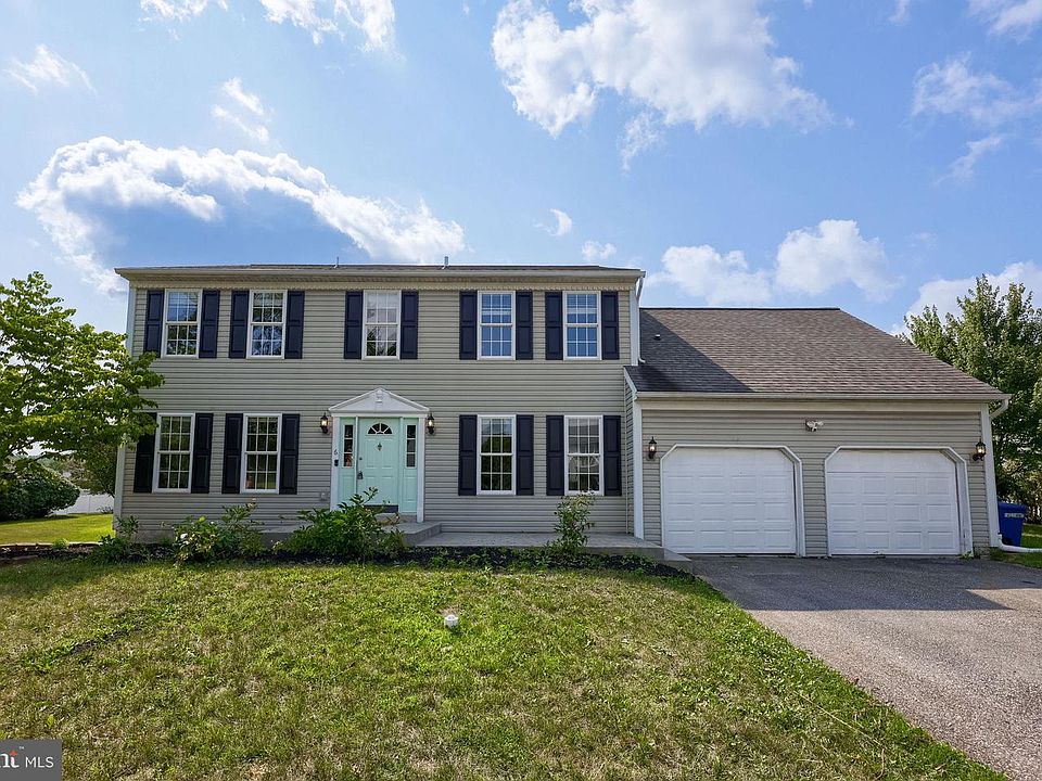 1st image of 6 Primrose Ln