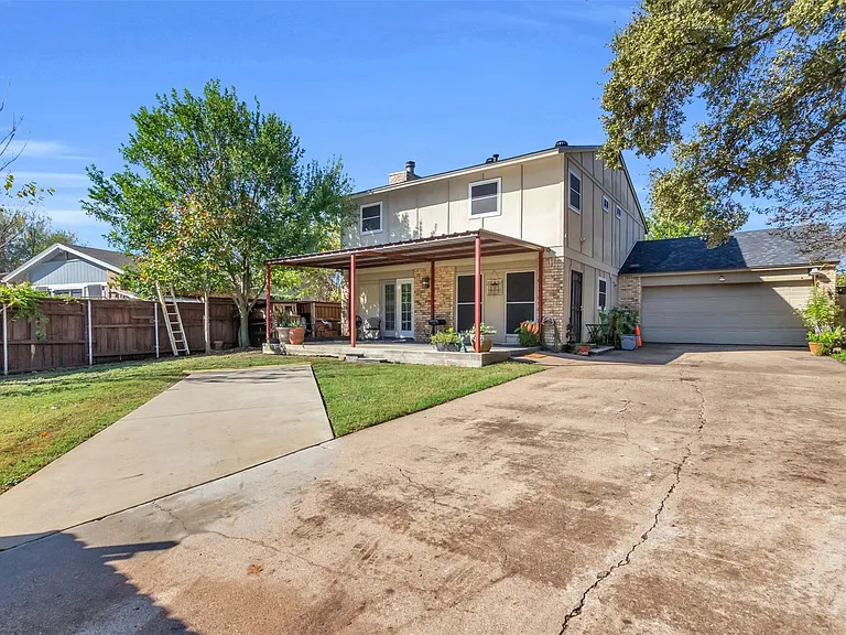 7414 Boisenberry Ln — Photo 17