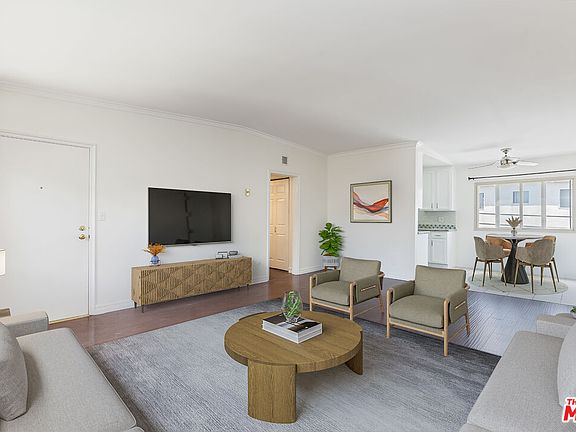 3rd image of 8710 Belford Ave APT 215B