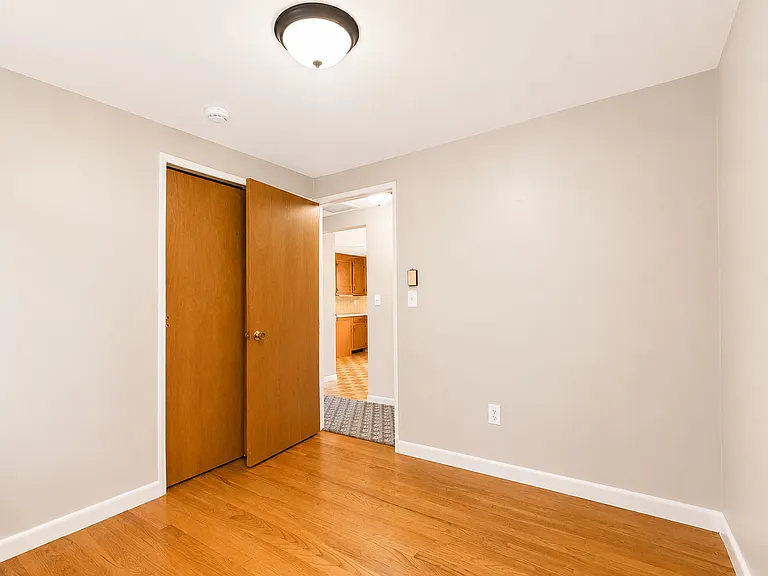 401 N 7th Ave — Photo 13