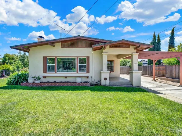 390 S 3rd Street, Dixon, CA 95620