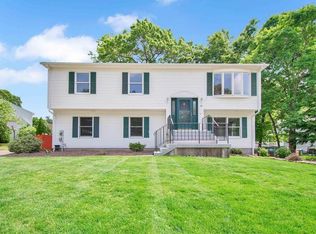 22 Stephanie Cir, Springfield, MA 01129