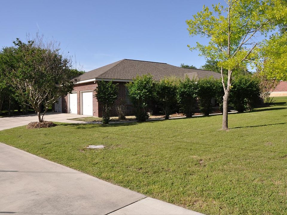 Front Yard/House Side View