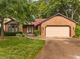 444 Burr Oak Dr, Ann Arbor, MI 48103
