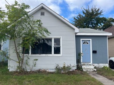 1611 8th St, Port Huron, MI, 48060