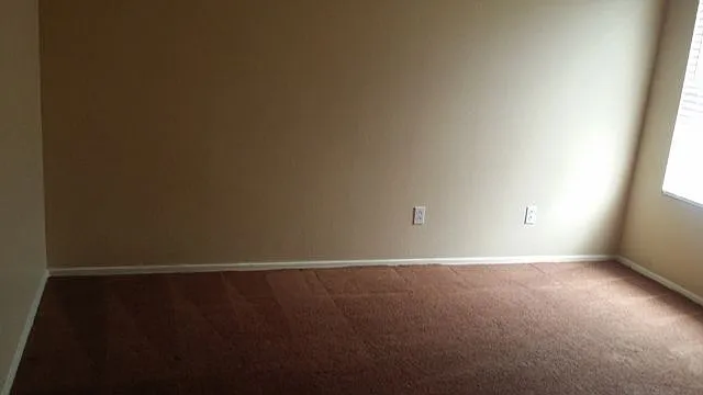 122 N 126th Ave — Photo 8