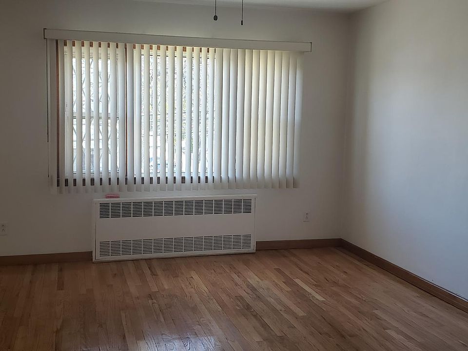 1st image of 41 E Mineola Ave #2
