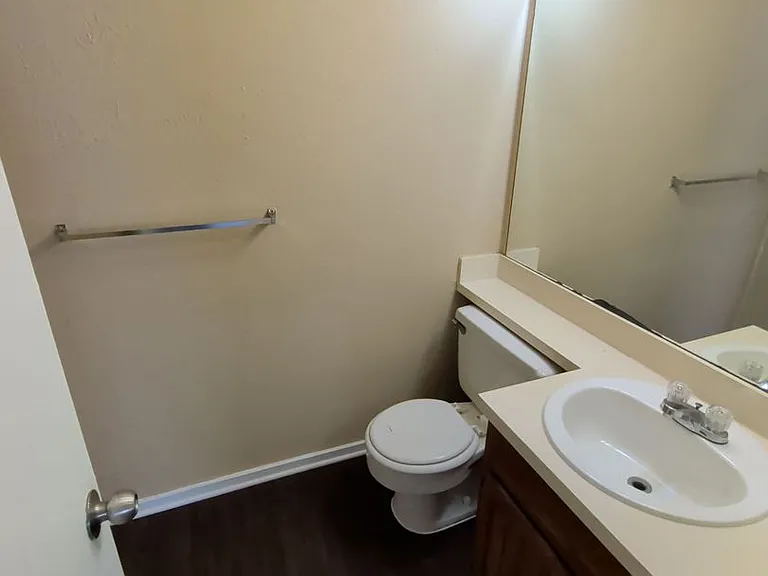 4702 Green Hollow Dr — Photo 13