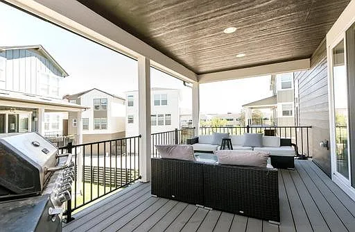 deck area (second level)